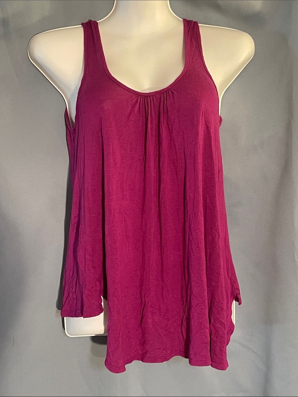 Flowy Women's Fuchsia Scoop Neck Tank Top